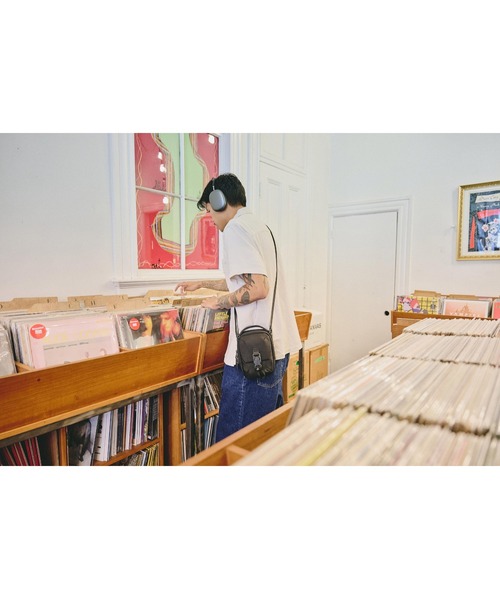 Aer（エアー）の「AER　Street Sling　/　AER-21075（ショルダーバッグ・メンズ・ブラック・FREE）」の19枚目の写真