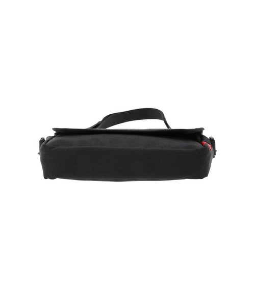 Manhattan Portage（マンハッタンポーテージ）の「Cobble Hill Far Rockaway Bag Magnet（ショルダーバッグ・メンズ・ブラック・X-SMALL）」の5枚目の写真