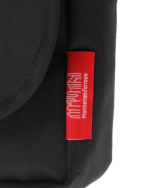 Manhattan Portage（マンハッタンポーテージ）の「Cobble Hill Far Rockaway Bag Magnet（ショルダーバッグ・メンズ・ブラック・X-SMALL）」の9枚目の写真