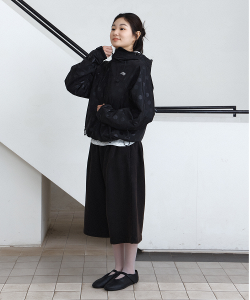 PARAKEET(パラキート)の「ドットアークジップアップウィンドジャケット(ブラック)(ナイロンジャケット・レディース・ブラック・FREE)」の4枚目の写真