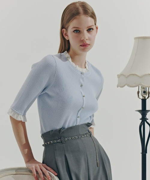 JILL by JILL STUART（ジルバイジルスチュアート）の「フリルカラーリブニット（ニット/セーター・レディース・ブラック/ネイビー/ブルー・FREE）」の17枚目の写真