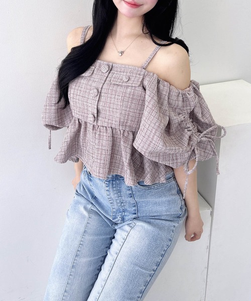 INGNI(イング)の「【WEB限定】ツイードペプラムオフショルブラウス(シャツ/ブラウス・レディース・ブラック/アイボリー/ピンク・M)」の1枚目の写真