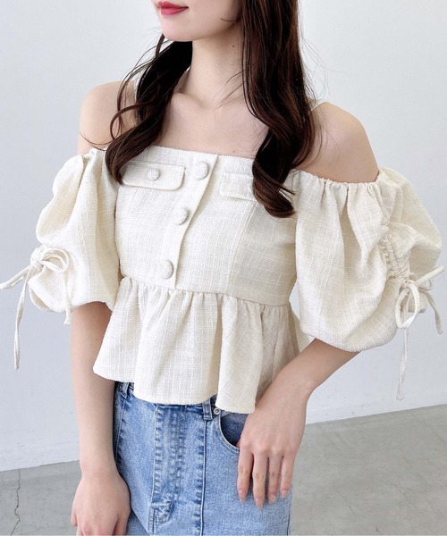 INGNI(イング)の「【WEB限定】ツイードペプラムオフショルブラウス(シャツ/ブラウス・レディース・ブラック/アイボリー/ピンク・M)」の5枚目の写真