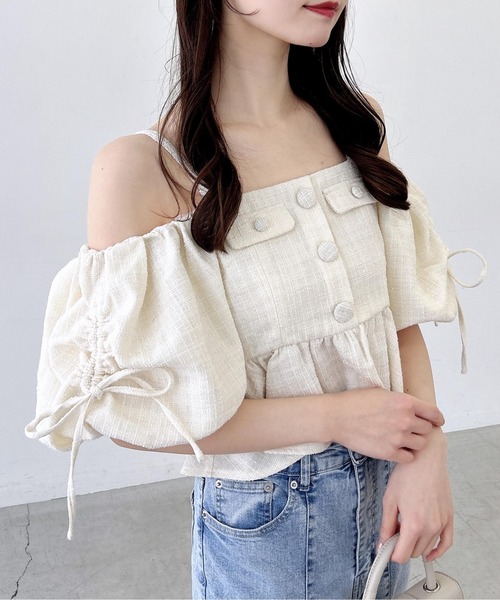 INGNI(イング)の「【WEB限定】ツイードペプラムオフショルブラウス(シャツ/ブラウス・レディース・ブラック/アイボリー/ピンク・M)」の6枚目の写真