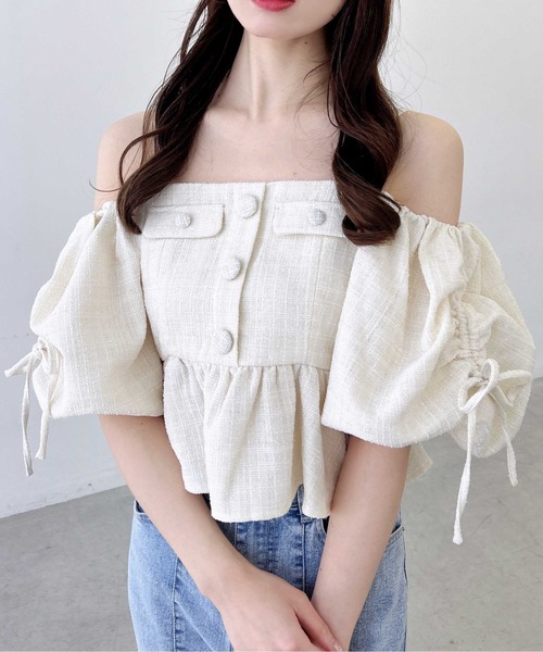 INGNI(イング)の「【WEB限定】ツイードペプラムオフショルブラウス(シャツ/ブラウス・レディース・ブラック/アイボリー/ピンク・M)」の4枚目の写真