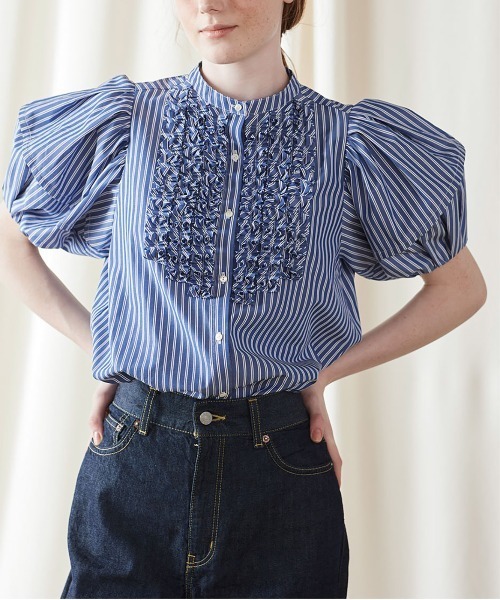 Marilyn Moon(マリリンムーン)の「modern tuck frill volume sleeve blouse(シャツ/ブラウス・レディース・ライトブルー/ホワイト×ブルー/ホワイト/ブルー系その他/ピンク・FREE)」の4枚目の写真