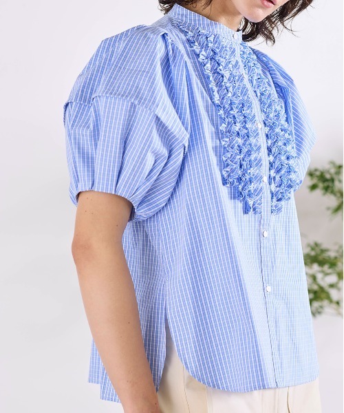 Marilyn Moon(マリリンムーン)の「modern tuck frill volume sleeve blouse(シャツ/ブラウス・レディース・ライトブルー/ホワイト×ブルー/ホワイト/ブルー系その他/ピンク・FREE)」の13枚目の写真