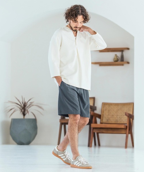 Magine(マージン)の「mlt5617-Skipper & pullover design Seven-Sleeve Shirt スキッパー7分袖カットソー(MGN-261-043)(Tシャツ/カットソー・メンズ・チャコール/ホワイト/ブラック・48/46/44)」の6枚目の写真