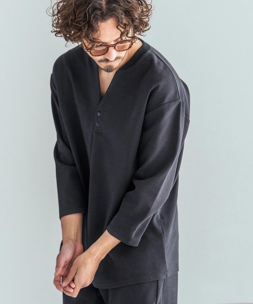 Magine(マージン)の「mlt5617-Skipper & pullover design Seven-Sleeve Shirt スキッパー7分袖カットソー(MGN-261-043)(Tシャツ/カットソー・メンズ・チャコール/ホワイト/ブラック・48/46/44)」の8枚目の写真