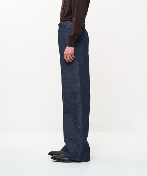 Juha（ユハ）の「FORMED WIDE DENIM（ONE WASH）（デニムパンツ・メンズ・インディゴブルー/ブラック・4/3/2）」の7枚目の写真