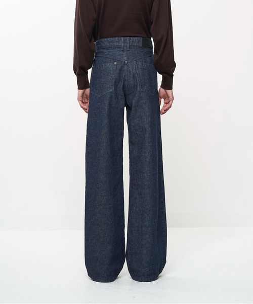 Juha（ユハ）の「FORMED WIDE DENIM（ONE WASH）（デニムパンツ・メンズ・インディゴブルー/ブラック・4/3/2）」の8枚目の写真
