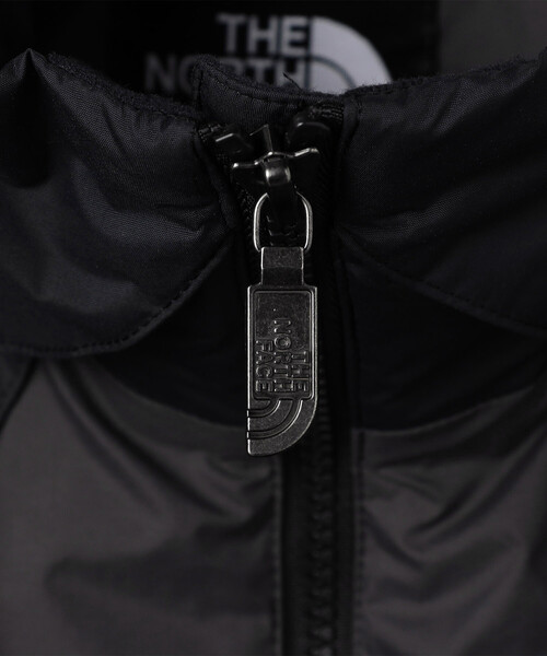 THE NORTH FACE（ザノースフェイス）の「THE NORTH FACE/ザ・ノース・フェイス Chimney Wind Jacket / NP22650 / チムニーウインドジャケット（ブルゾン・メンズ・チャコールグレー/ブラック/ベージュ・XX-LARGE/X-LARGE/LARGE/MEDIUM）」の10枚目の写真