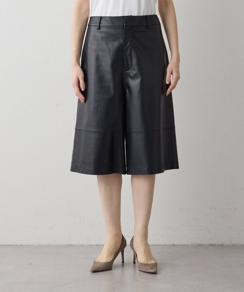 Whim Gazette（ウィムガゼット）の「レザーハーフパンツ（その他パンツ・レディース・ブラック・FREE）」の13枚目の写真