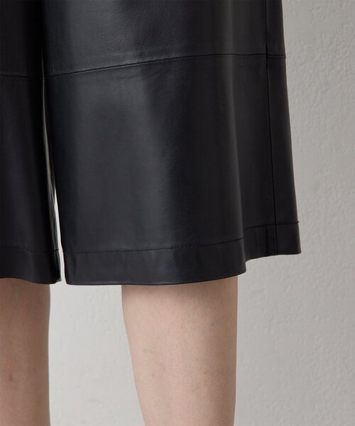 Whim Gazette（ウィムガゼット）の「レザーハーフパンツ（その他パンツ・レディース・ブラック・FREE）」の18枚目の写真