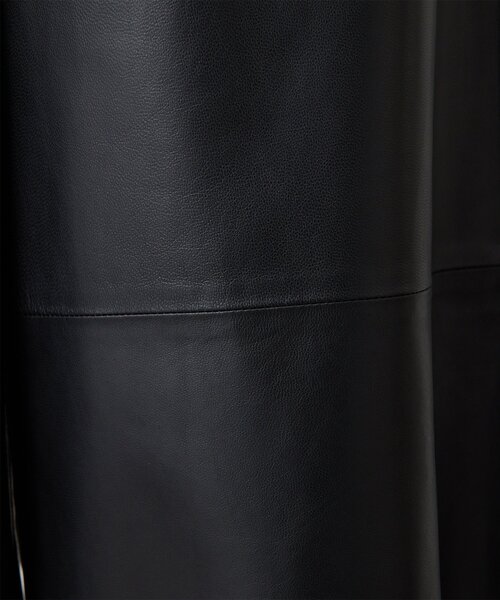 Whim Gazette（ウィムガゼット）の「レザーハーフパンツ（その他パンツ・レディース・ブラック・FREE）」の19枚目の写真