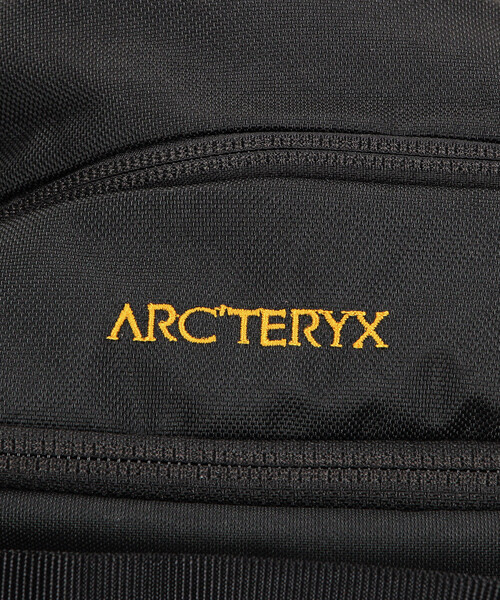 ARC'TERYX（アークテリクス）の「ARC'TERYX/アークテリクス Mantis 16 Backpack（バックパック/リュック・メンズ・ブラック/インディゴブルー・ONE SIZE）」の7枚目の写真