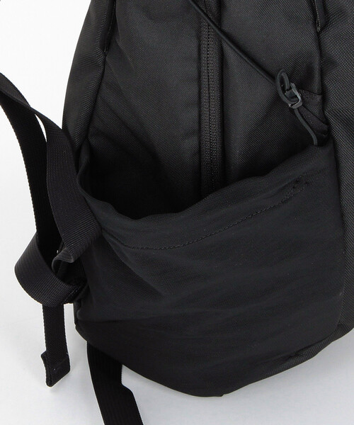 ARC'TERYX（アークテリクス）の「ARC'TERYX/アークテリクス Mantis 16 Backpack（バックパック/リュック・メンズ・ブラック/インディゴブルー・ONE SIZE）」の11枚目の写真