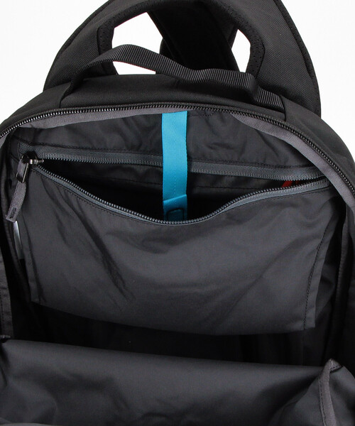 ARC'TERYX（アークテリクス）の「ARC'TERYX/アークテリクス Mantis 16 Backpack（バックパック/リュック・メンズ・ブラック/インディゴブルー・ONE SIZE）」の12枚目の写真