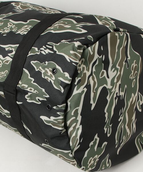 Independent Trading(インディペンデントトレーディング)の「【T18】【Independent Trading Co./インディペンデントトレーディング】DAY TRIPPER 29L DUFFEL BAG(トートバッグ・メンズ・その他6/その他7/その他9/その他5・FREE)」の6枚目の写真
