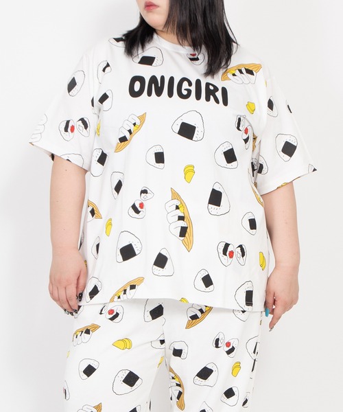 PUNYUS（プニュズ）の「【新サイズ】フード総柄Ｔシャツ(ONIGIRI)（Tシャツ/カットソー・レディース・ブラック・1/2/3/4/5）」の10枚目の写真