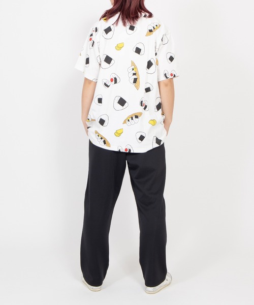 PUNYUS（プニュズ）の「【新サイズ】フード総柄Ｔシャツ(ONIGIRI)（Tシャツ/カットソー・レディース・ブラック・1/2/3/4/5）」の6枚目の写真