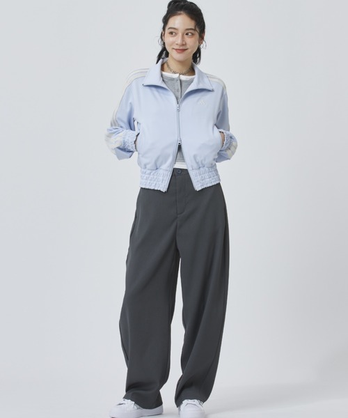 adidas(アディダス)の「【別注】アディダス adidas W SMOCKED TRACKTOP AP 限定コラボ(ジャージ・レディース・ブルー/オフホワイト/ブラック・M/L/XL/S)」の7枚目の写真
