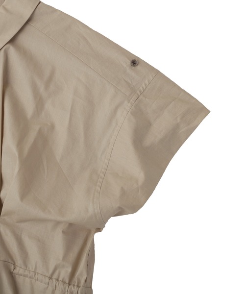 YECCA VECCA（イェッカヴェッカ）の「ORGABITS タックシャツワンピース（シャツワンピース・レディース・ブルーグリーン/ベージュ/チャコールグレー・FREE）」の13枚目の写真