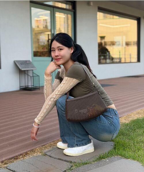MUSINSA STANDARD WOMAN（ムシンサスタンダードウーマン）の「ウィメンズネットウィービングショルダーバッグ[ダークブラウン]（ショルダーバッグ・レディース・その他・FREE）」の17枚目の写真