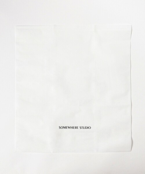 Demi-Luxe BEAMS(デミルクス ビームス)の「【WEB限定】SOMEWHERE STUDIO / BOARD-TOTE ナイロン バッグ(トートバッグ・レディース・ブラック・ONE SIZE)」の2枚目の写真