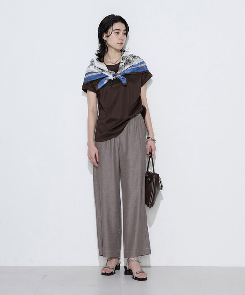 Gabardine K.T（ギャバジンケーティー）の「オトナシャンブレー タックワイドパンツ（その他パンツ・レディース・ベージュ/ブラウン/ブラック・7号/9号/11号）」の11枚目の写真