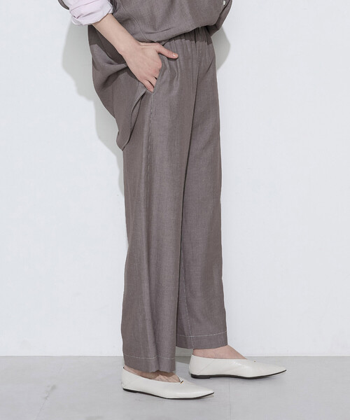 Gabardine K.T（ギャバジンケーティー）の「オトナシャンブレー タックワイドパンツ（その他パンツ・レディース・ベージュ/ブラウン/ブラック・7号/9号/11号）」の14枚目の写真