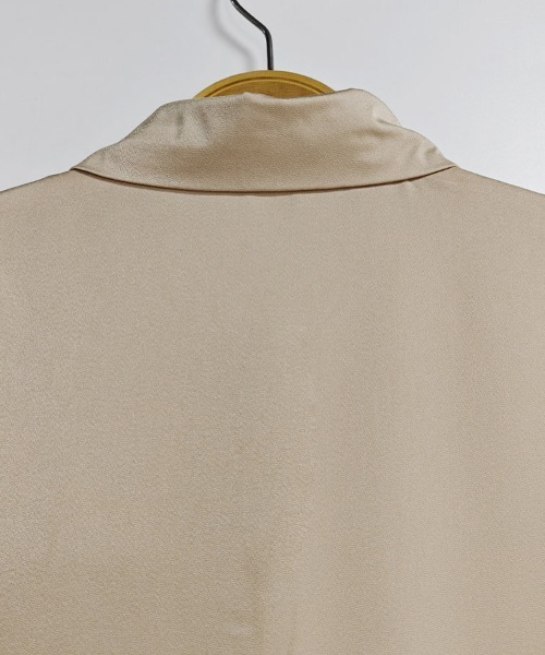 ONEP STAR(ワンピスター)の「バイカラー配色切替ブラウス(シャツ/ブラウス・レディース・ベージュ・MEDIUM/LARGE/X-LARGE)」の4枚目の写真