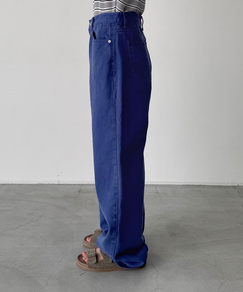 CANAL JEAN（キャナルジーン）の「SLEEK　カラーストレートパンツ（その他パンツ・レディース・ブルー・SMALL/MEDIUM）」の7枚目の写真