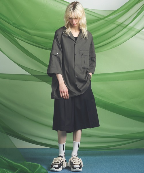 MAISON SPECIAL（メゾンスペシャル）の「《UNISEX》Cargo Pocket Prime-Over Sheer Open Collar Shirt/カーゴポケットプライムオーバーシアーオープンカラーシャツ【MAISON SPECIAL/メゾンスペシャル】（シャツ/ブラウス・メンズ・グレー/ブラック/グレイッシュベージュ・0/1/2）」の14枚目の写真