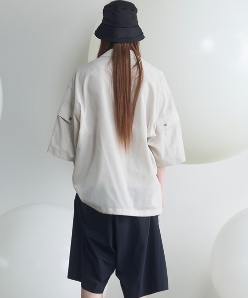 MAISON SPECIAL（メゾンスペシャル）の「《UNISEX》Cargo Pocket Prime-Over Sheer Open Collar Shirt/カーゴポケットプライムオーバーシアーオープンカラーシャツ【MAISON SPECIAL/メゾンスペシャル】（シャツ/ブラウス・メンズ・グレー/ブラック/グレイッシュベージュ・0/1/2）」の18枚目の写真