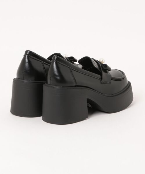 Shoes in Closet(シューズインクローゼット)の「【新入荷】+8.0㎝ 軽量 厚底 スクエアトゥ パール付きリボン アクセント ローファー 486(ローファー・レディース・ブラック/ダークブラウン・L/LL/S/M)」の3枚目の写真