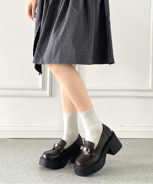 Shoes in Closet(シューズインクローゼット)の「【新入荷】+8.0㎝ 軽量 厚底 スクエアトゥ パール付きリボン アクセント ローファー 486(ローファー・レディース・ブラック/ダークブラウン・L/LL/S/M)」の18枚目の写真