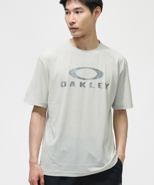 OAKLEY(オークリー)の「オークリー ETERNAL CHILL PERF SS O TEE 4.0(Tシャツ/カットソー・メンズ・ライトグレー/ブラック/ブルーグレー・S/M/L/LL/3L)」の1枚目の写真