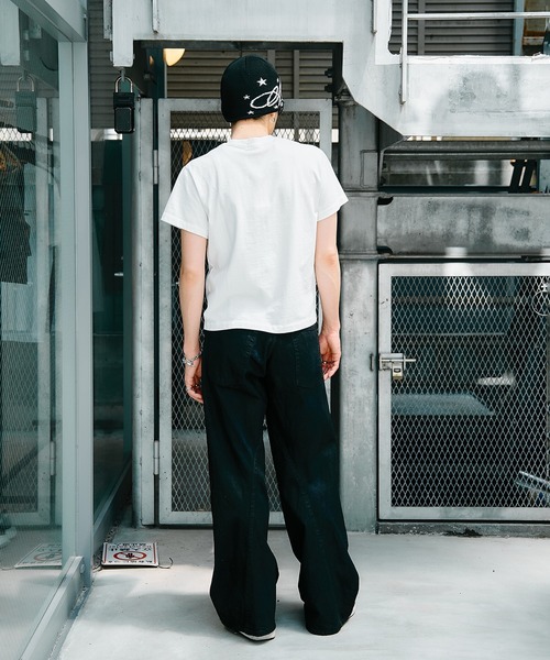 CONZ(コンズ)の「別注 JUST FIT TEE(Tシャツ/カットソー・メンズ・ホワイト/ブラック系その他2/ブラック・1/3/2)」の20枚目の写真