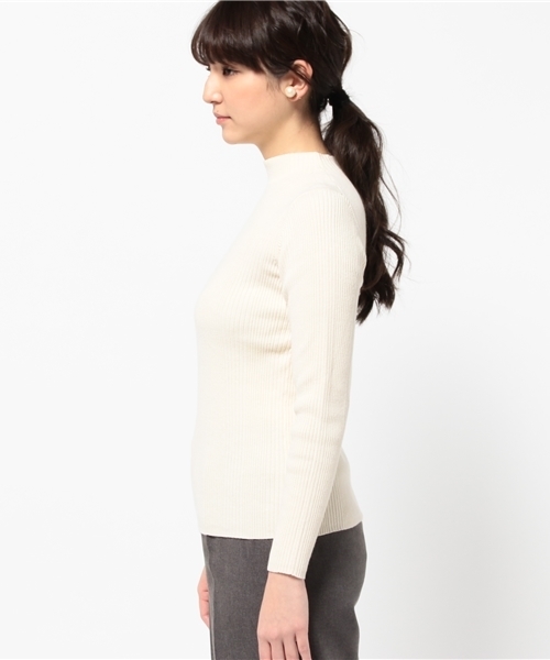 NATURAL BEAUTY BASIC（ナチュラルビューティーベーシック）の「ハイネックリブニット（ニット/セーター・レディース・イエロー/ネイビー/ホワイト系その他・MEDIUM）」の5枚目の写真
