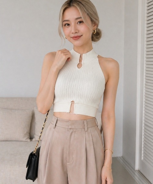 Belle Cie(ベルシー)の「ホルターネック ブラトップ タンクトップ セクシー タイト ショート丈 夏(タンクトップ・レディース・ホワイト・L)」の1枚目の写真