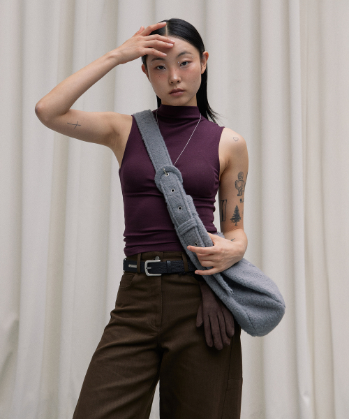 HAVEAWHALE（ハブアホエール）の「wool cross pebble bag (GR)（メッセンジャーバッグ・レディース・その他・FREE）」の2枚目の写真