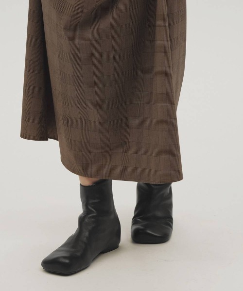 TODAYFUL(トゥデイフル)の「TODAYFUL Square Leather Flat Boots スクエアレザーフラットブーツ/12621019(ブーツ・レディース・ブラック・36/37/38)」の1枚目の写真