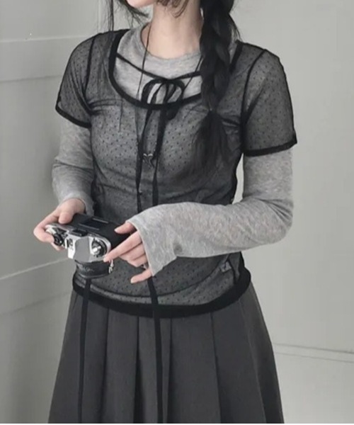 tunee(チュニー)の「ドットシアーレイヤードカットソー 半袖 Y2K コードリボン(MA/EK162)(Tシャツ/カットソー・レディース・ブラック/ホワイト・FREE)」の3枚目の写真
