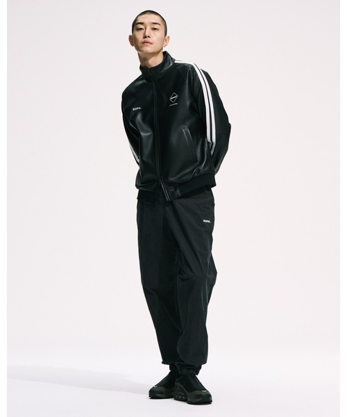 F.C.Real Bristol(エフシーレアルブリストル)の「WASHED CRISP DENIM TRACK PANTS(その他パンツ・メンズ・インディゴブルー/ブラック・X-LARGE/SMALL/MEDIUM/LARGE)」の14枚目の写真