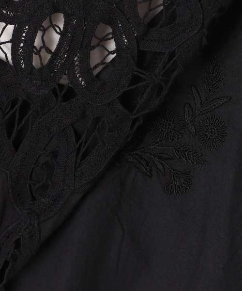 JOURNAL STANDARD(ジャーナルスタンダード)の「バテンレース キャミ(シャツ/ブラウス・レディース・ブラック/ホワイト・FREE)」の17枚目の写真