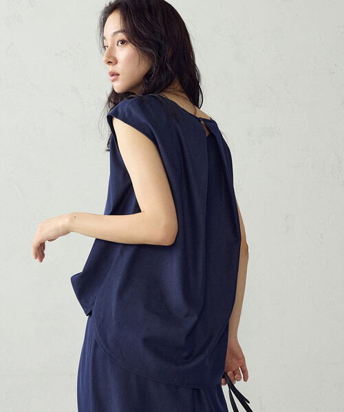 COMME CA ISM(コムサイズム)の「【セットアップ対応】タックブラウス(シャツ/ブラウス・レディース・カーキ/ネイビー・LARGE/MEDIUM)」の16枚目の写真
