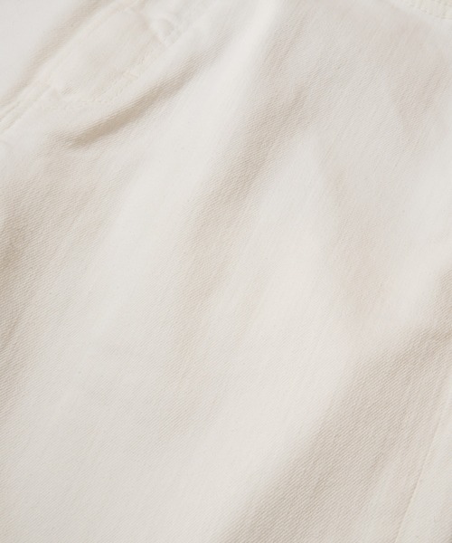 YANUK（ヤヌーク）の「ルーズストレート JOAN Really Light Spill Proof（デニムパンツ・レディース・ホワイト・24/23/25）」の6枚目の写真