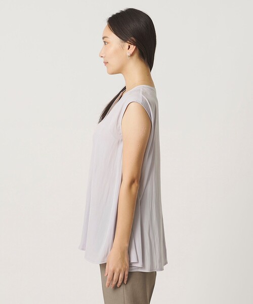 A DAY IN THE LIFE UNITED ARROWS（アデイインザライフユナイテッドアローズ）の「ヴィンテージサテン フレア キーネックブラウス＜A DAY IN THE LIFE＞（シャツ/ブラウス・レディース・ブラック/ライトグレー/イエロー・FREE）」の7枚目の写真