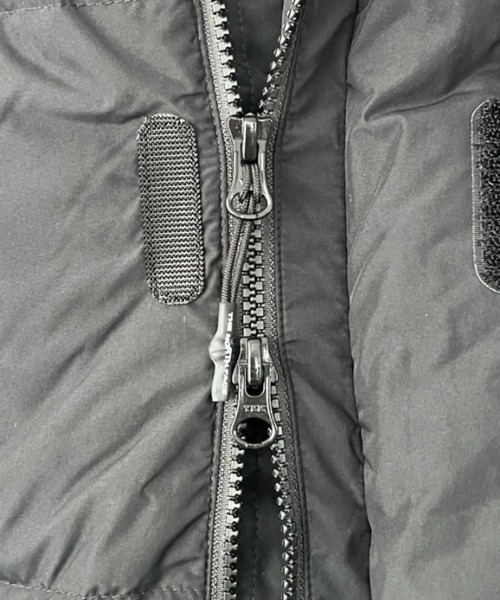 THE NORTH FACE（ザノースフェイス）の「THE NORTH FACE(ザ・ノースフェイス)/軽量 ロングダウンアウター ダウンジャケット/M'S GO FREE DOWN COAT A (RDS)（ダウンジャケット/コート・レディース・ブラック・XS/S/M/L/XL）」の9枚目の写真